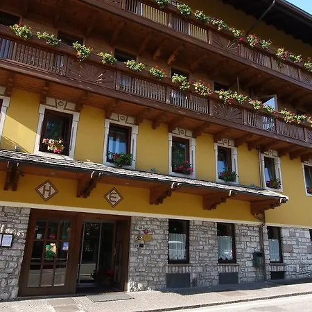 Hotel Relax Erica 3*