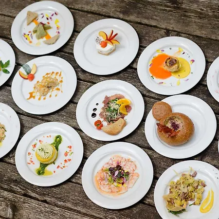 Relax Erica فندق أسياجو