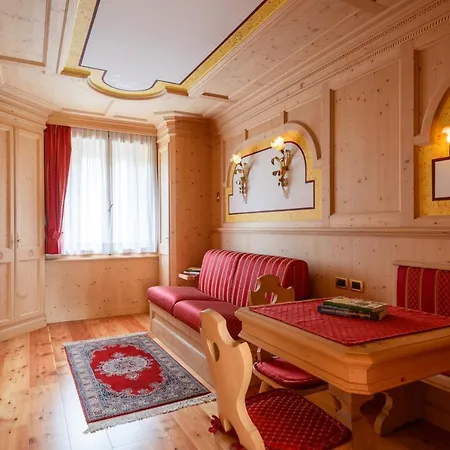 Relax Erica فندق أسياجو